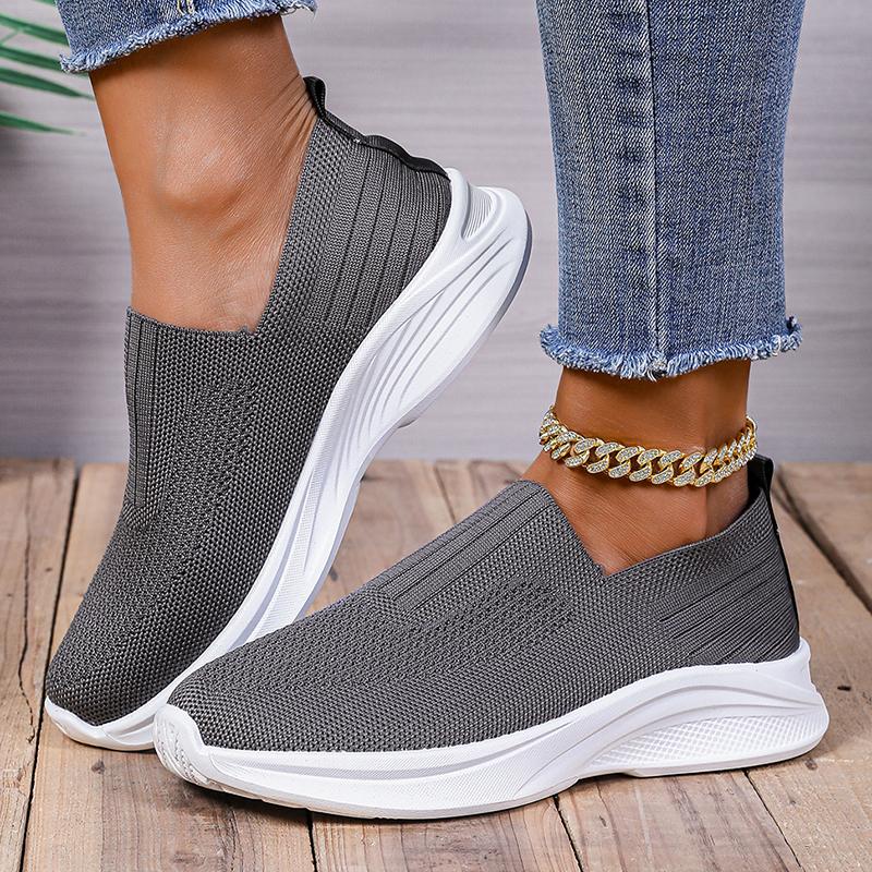 Fashion Casual Slip On Sports Shoes for Women Breathable Soft Sole Knit Sneakers Woman Lightweight Comfortable Walking Shoes Plus Size