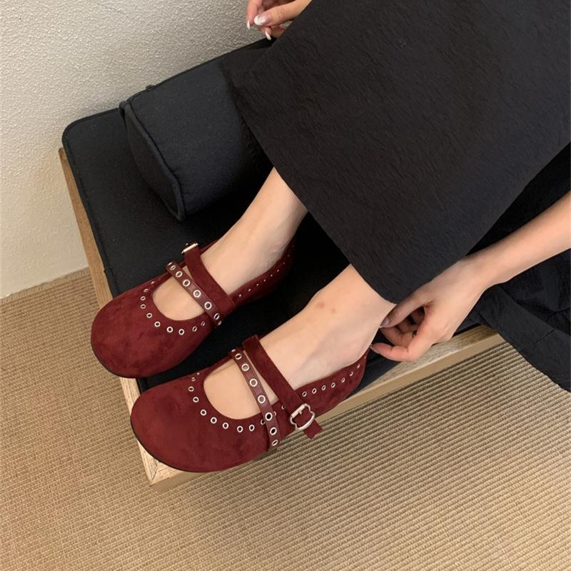 Fashion Comfort Faux Suede Flat Mary Jane Shoes Women Fashion Rivet Belt Buckle Brand Designer Shoes High Quality Soft Sole Casual Shoes