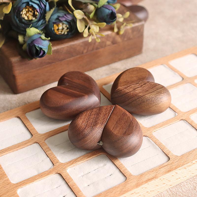 Wooden Heart Shaped Ring Holder for Wedding Proposal Creative Romantic Jewelry Display Case Engagement Use