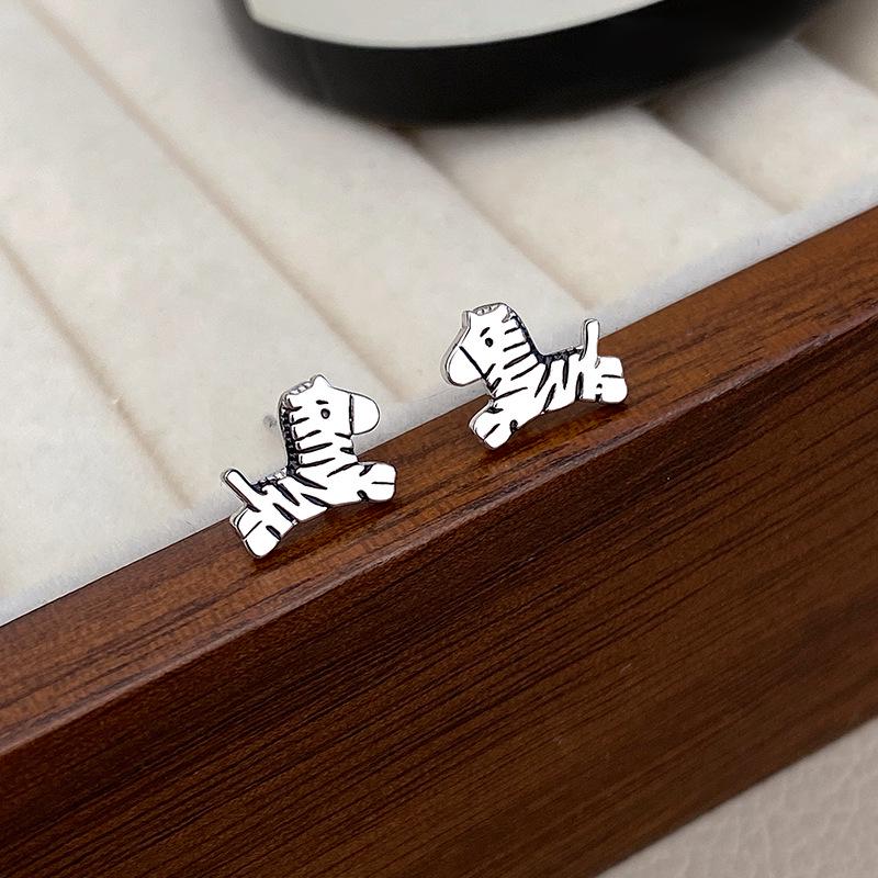 Cute Little Zebra Stud Earrings In Pure Silver 999 - Playful and Exquisite Chinese Design