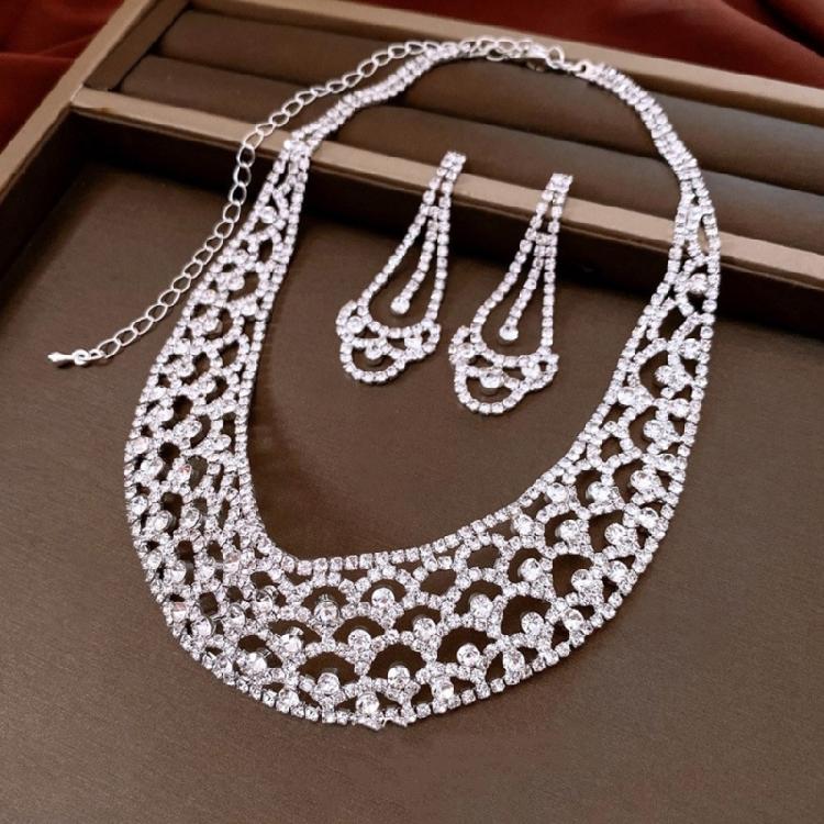 Contemporary Hollow Circle Design Studs Earrings With Matching Dainty Chain Necklace Rhinestones Set for Women Grils