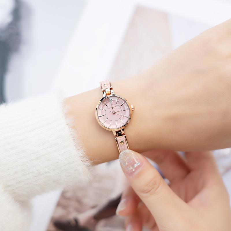 Premium Semi-Bracelet Watch Women'S Small Exquisite Light Luxury Niche Mini Bracelet Watch Green Watch