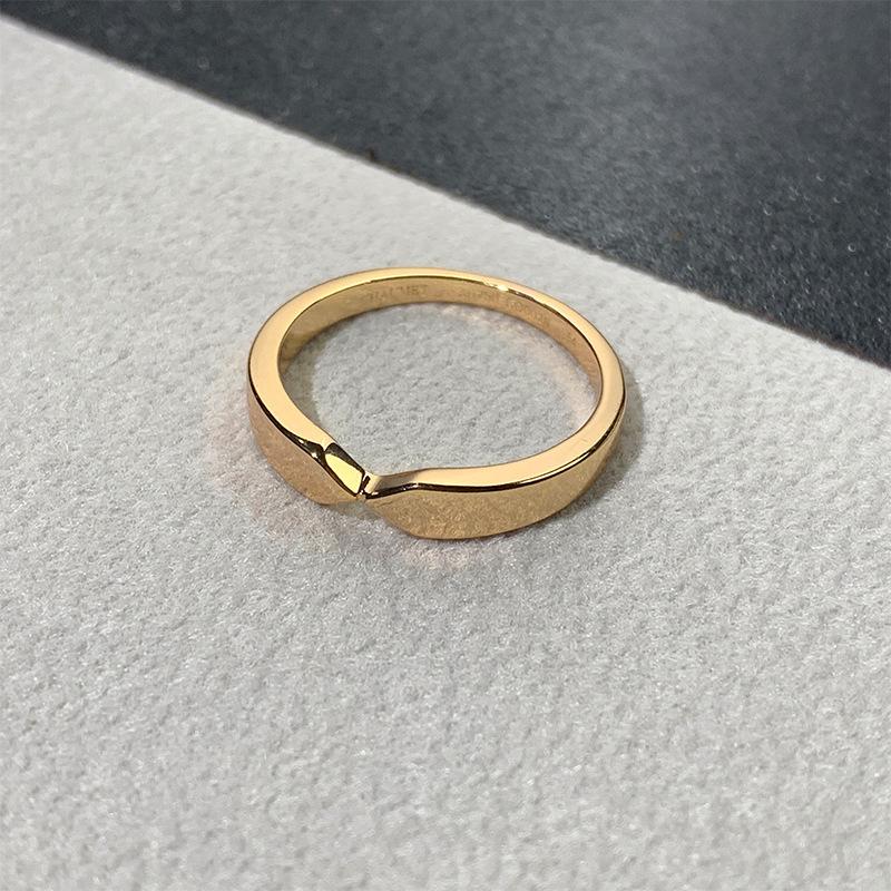 Shangjia V-shaped Ring Female Versatile LiensV Gold Ring Female Versatile Light Luxury