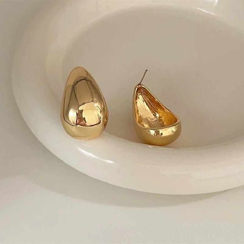 1 Pair Of Cool Wind Large Smooth Alloy Gold Plated Silver Plated Geometric Elegant Temperament Earrings