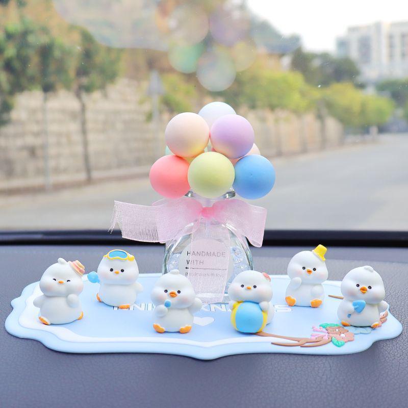 Cute Cartoon Duck Car Ornaments: Creative Interior Accessories
