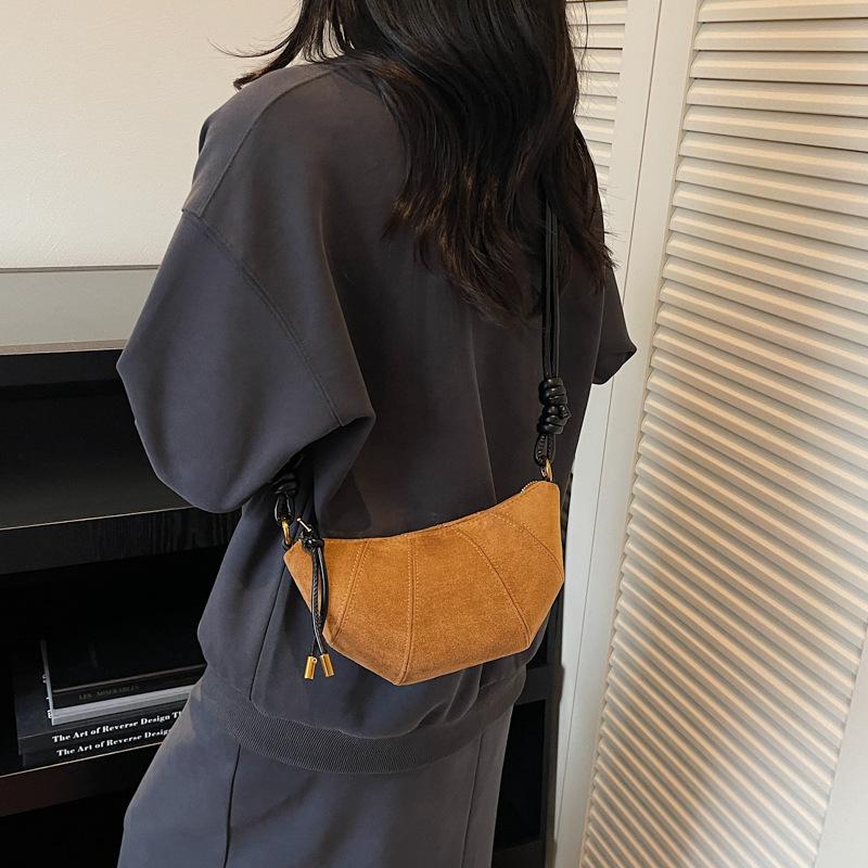 Autumn Bag Retro Fashion Frosted Leather Croissant Women's Bag Versatile Shoulder Bag Fashion Commuter Messenger Bag