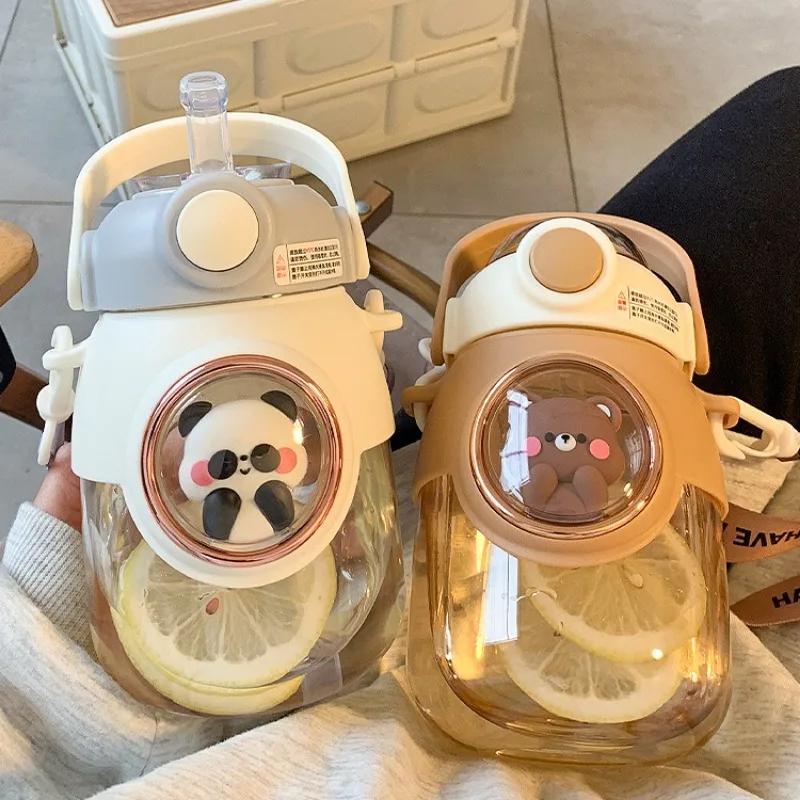 

Милый детский мультфильм Kawaii креативный подарок пластиковая бутылка для воды 820 мл милая бутылка для воды с соломкой в виде животного для школьников и школьников 820ml жёлтый