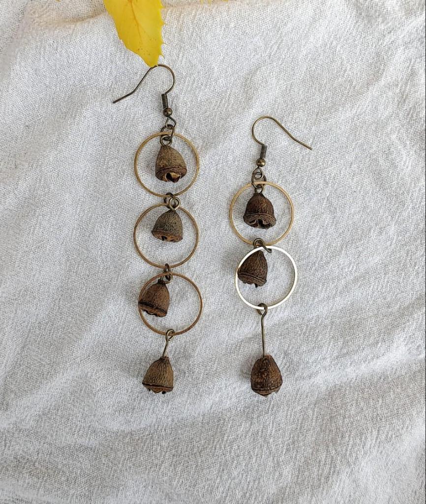 Zapfen Eichel Handgefertigt Echte Pflanze Ohrstecker, Umwandelbar in Ohrclips