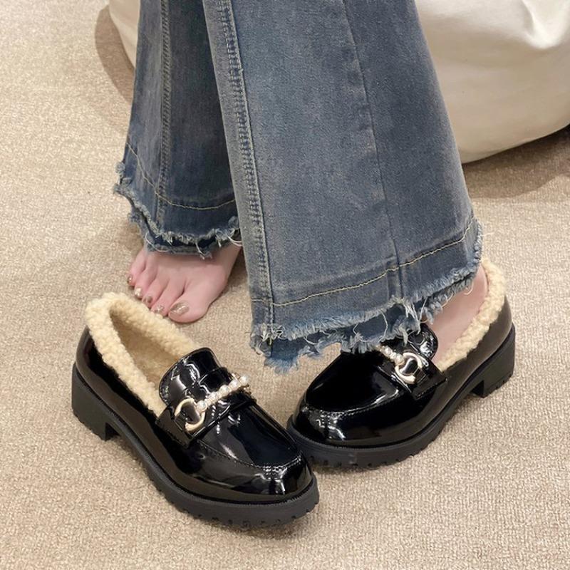 

Маленькие кожаные туфли зима новые пушистые туфли утолщенные на одной педали туфли Doudou женские бархатные женские 40