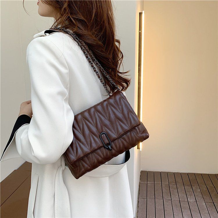 

High-end bag women s new trendy versatile fashion textured shoulder bag Internet celebrity foreign style niche messenger women s bag кофейный