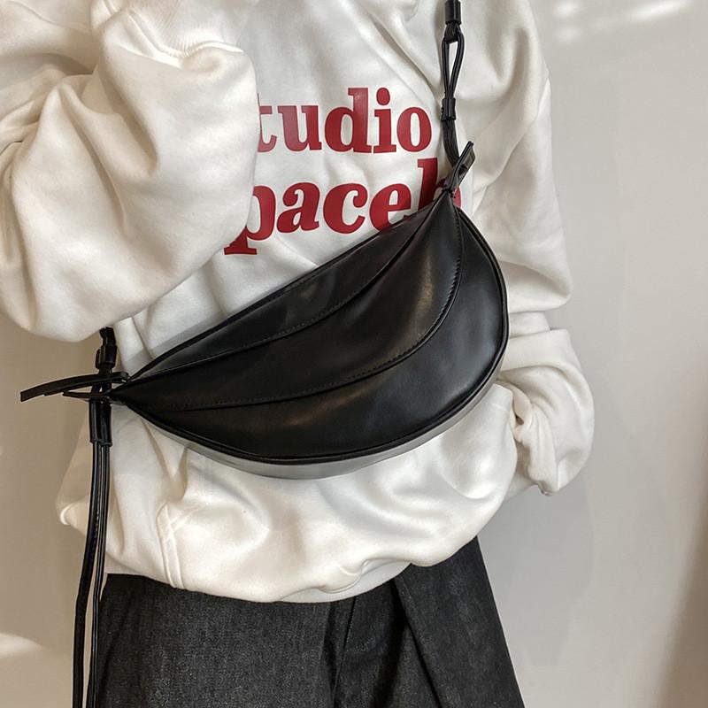 Ielgy Niche Design Popular Dumpling Bag Simple Texture Chest Bag All-Match Ladies Shoulder Messenger Bag