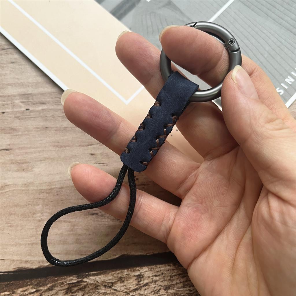 Keychain on the Phone Cowhide Key Chain Simple Accessories Leather Keychain Lanyard Couple Keychains for Car Retro Lanyards