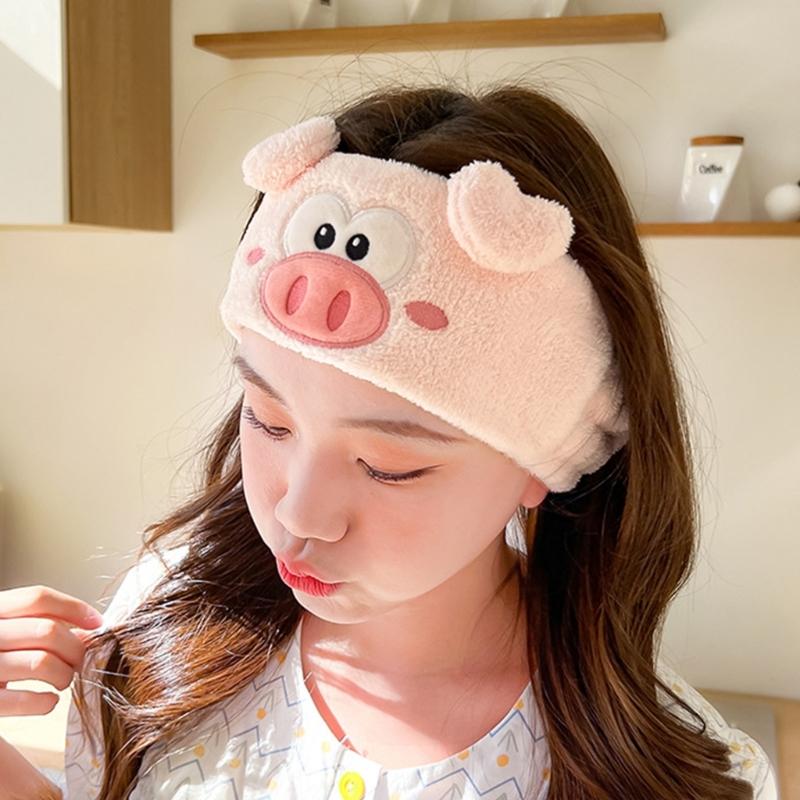 Soft and Absorbent Piggy Heart Headband for Daily Skincare and Makeup Removal Soft Plush Furry Hairband