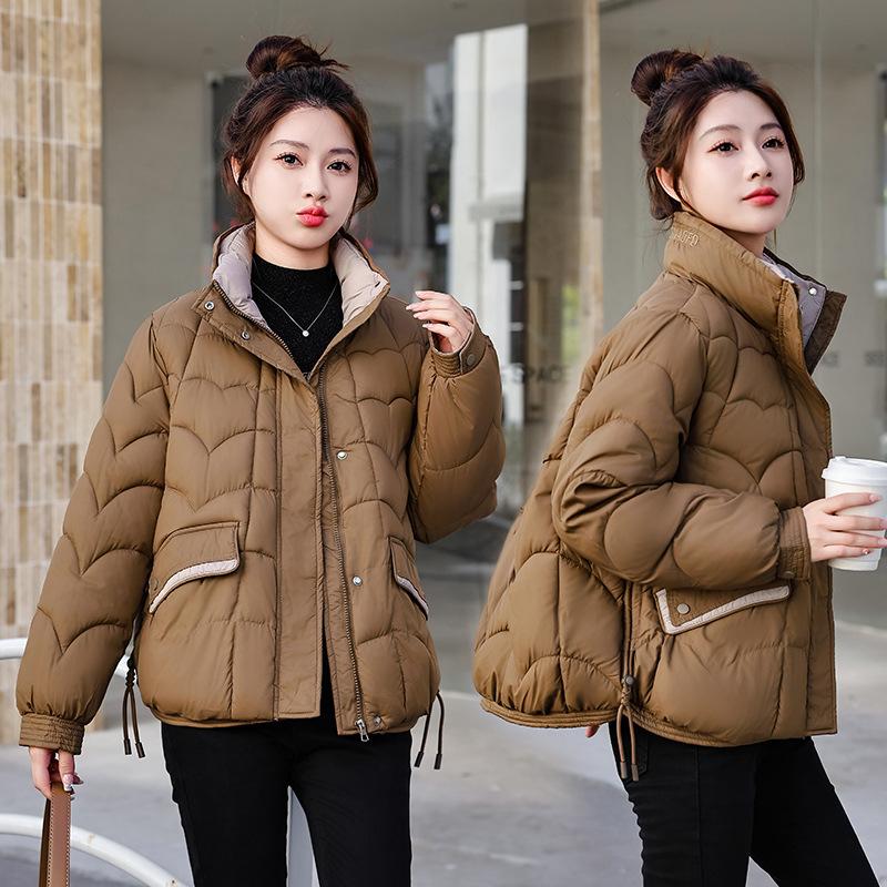 

Женская новая утепленная одежда, укороченная свободная утепленная куртка с утолщением, маленькая зимняя утепленная куртка. 2XL recommends 150-85kg темно-коричневого