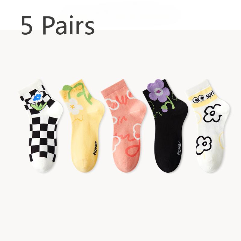 5 Pairs of Women's New Versatile Cute Cartoon Three Dimensional Flower Tube Cotton Socks