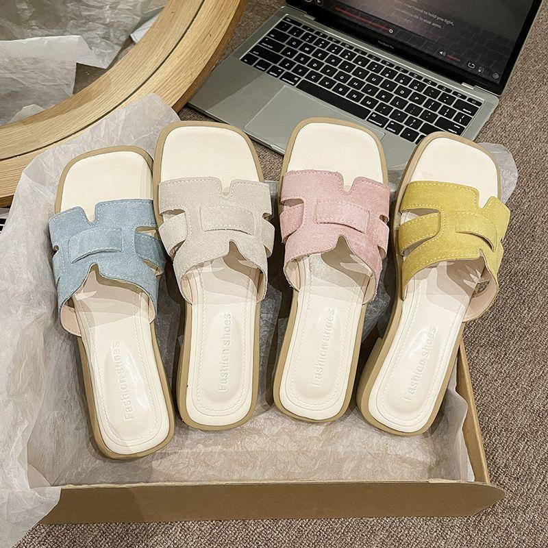 French low-heeled beach cool slippers 2025 new Korean version versatile with skirt seaside one-word slippers women's summer outer wear