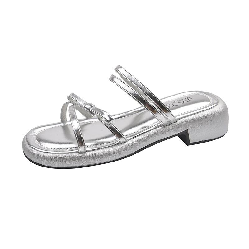 

Bow flat-bottomed cool slippers for women s outer wear 2025 summer Korean version of the new high-value open-toe one-word slippers for women 40 серебряный
