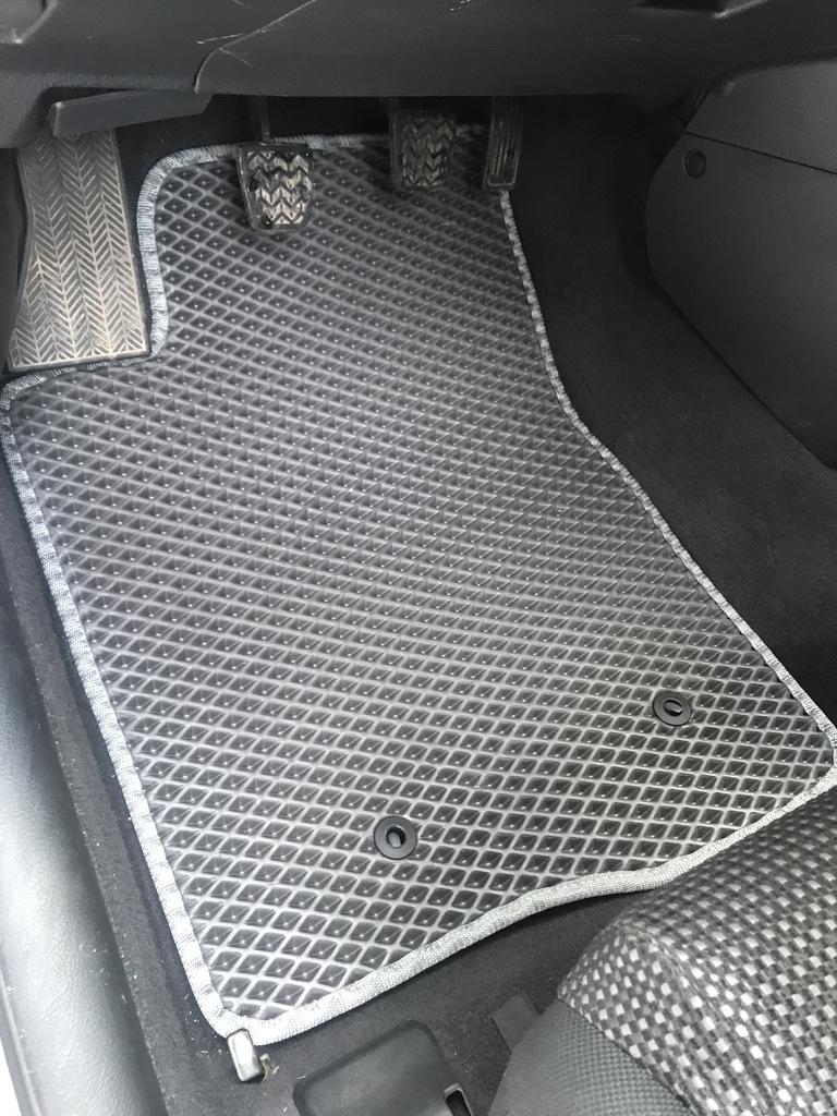 Covorașe EVA (negru) pentru Toyota Corolla Verso 2004-2009