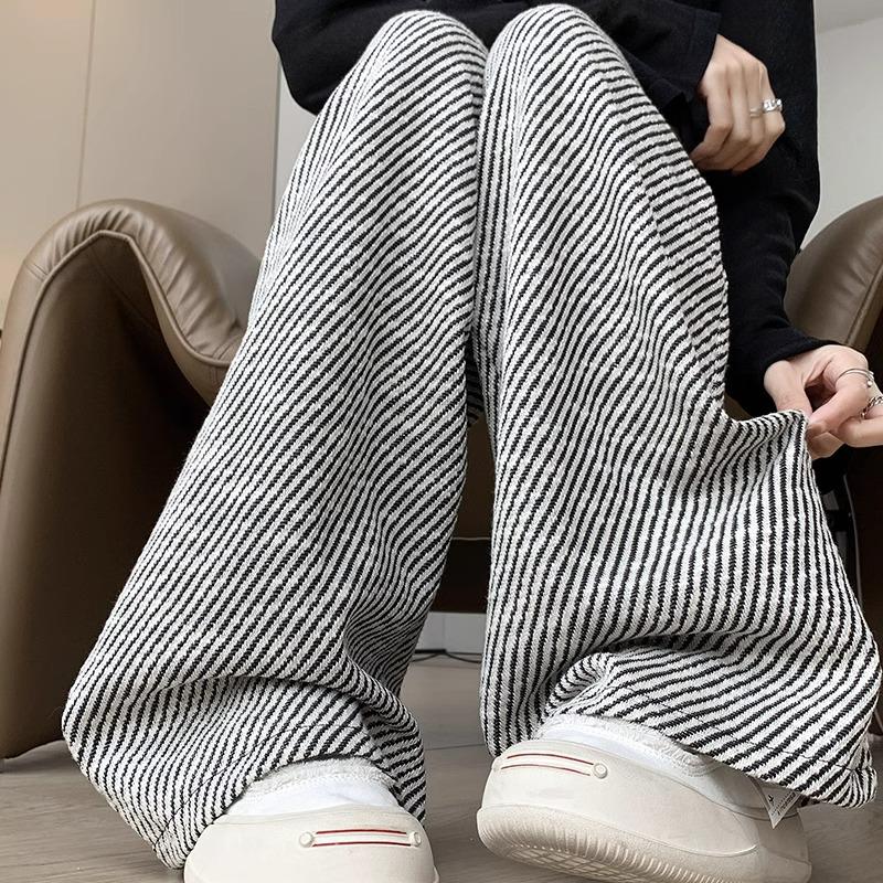 Sommerhose für kleine Frauen mit hohem Bund, Streifen und weitem Bein