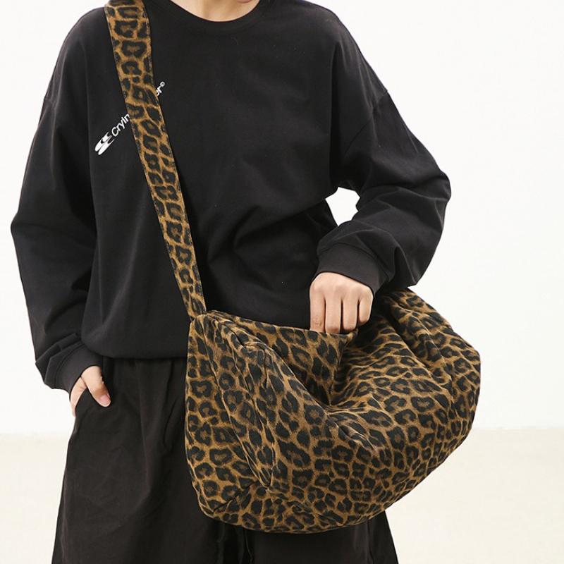 Y2K Trendy Travel Shoulder Bags Tote Bag Summer Women's Bag Leopard Print Canvas Crossbody Bag Female Student Handbags