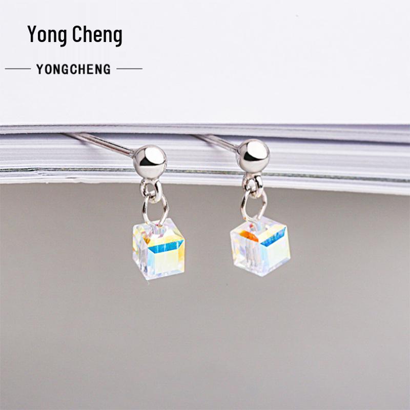 Qianjia S925 Sterling Silver Crystal Sugar Cube Earrings: Exquisitely Shiny Korean Versatile Style