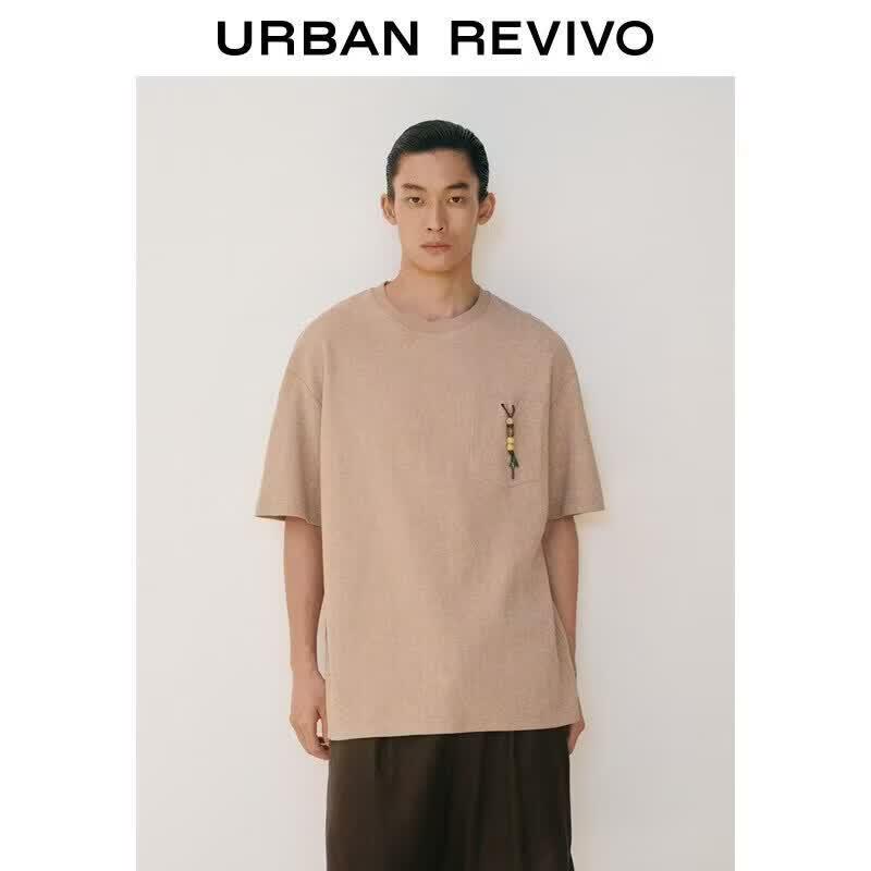 UR Men s Beaded Patch Pocket Short Sleeve T-shirt L