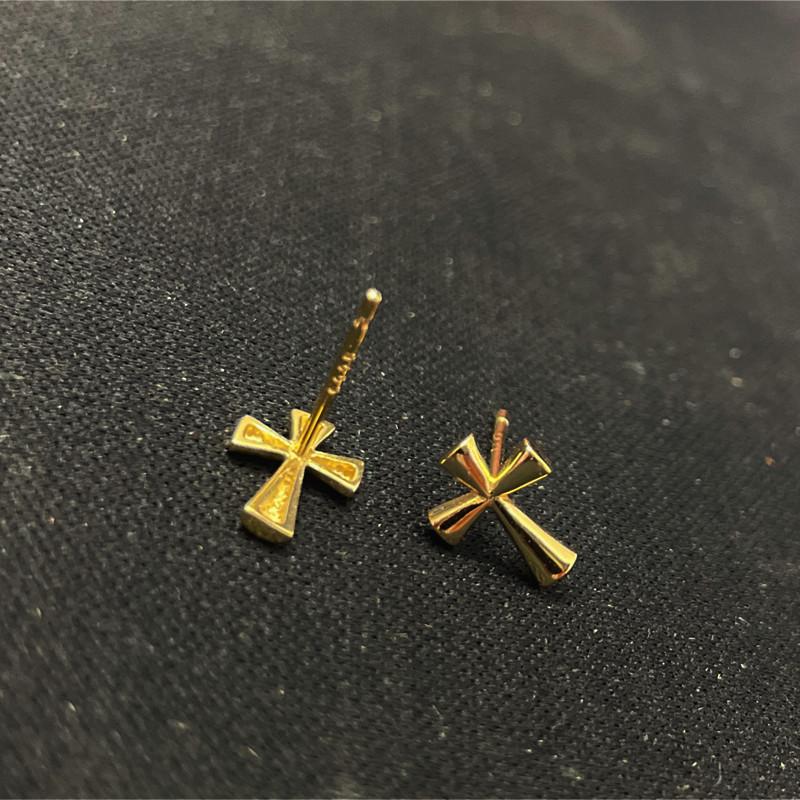S925 Sterling Silver Stud Earrings Glossy Gothic Style Cross Light Luxury Personalized Niche Design Earrings