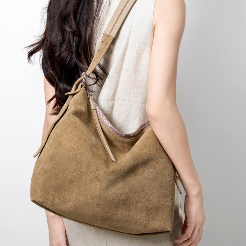 Neue Damen-Schultertasche aus Wildleder, Hochwertige lässige Damen-Handtasche mit großem Fassungsvermögen, Weiche Ledertasche für den Weg zur Arbeit, Achsel-Tote-Bag