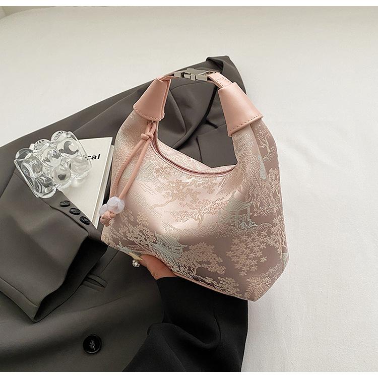 Hand Carrying New Chinese Style Bag Women's 2024 Summer Fashion Embroidered Pea Bag Niche Luxury Simple Crossbody Women's Bag