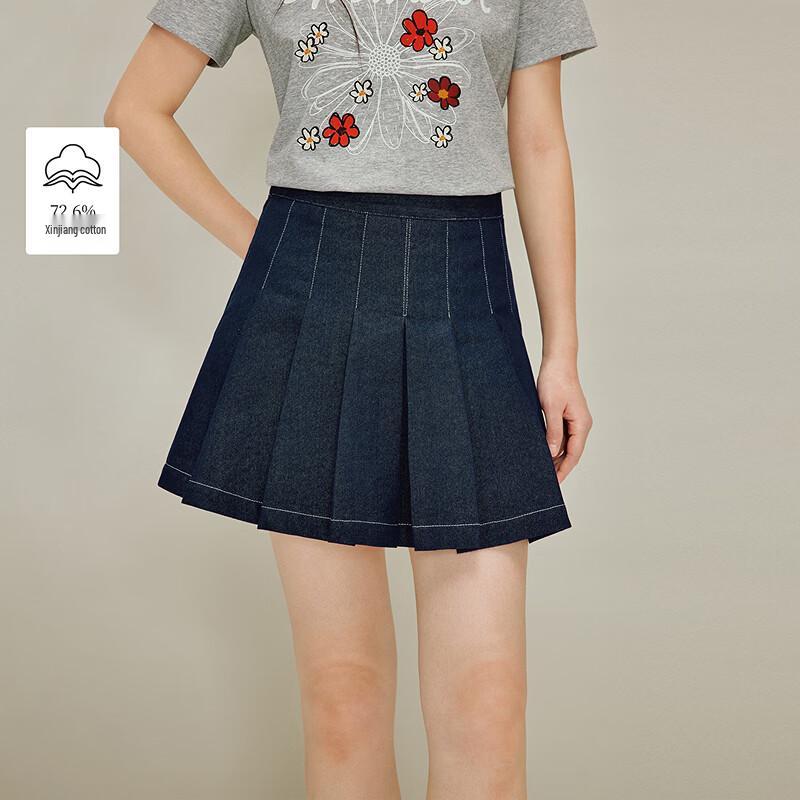 INMAN Retro High-Waisted Pleated Denim Short Skirt with Contrast Stitching M