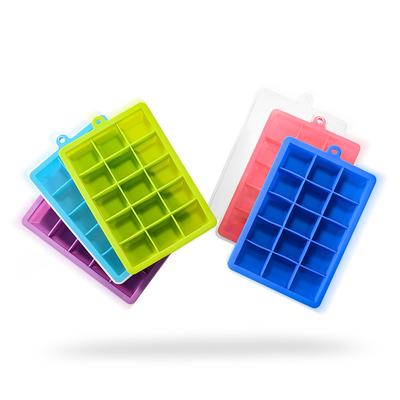 Stampo per cubetti di ghiaccio in silicone a 15 celle con coperchio Cubetto di ghiaccio quadrato ecologico Stampo per cubetti di ghiaccio fai-da-te