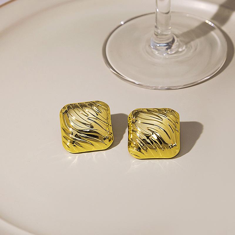 Retro Geometric Metal Stud Earrings, Simple Wave Texture Hong Kong Style Earrings, Niche High-End Square Earrings.