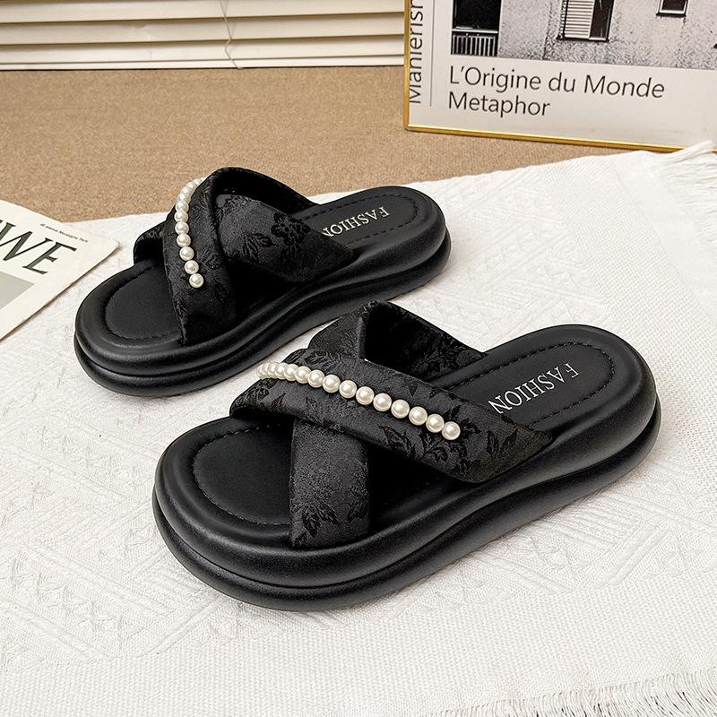 

Thick bottom heightening outer fairy wind French slippers wear one word new female 2025 summer beach pearl cool slippers 40 чёрный