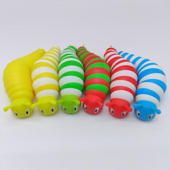 Stress Relief Slug Fidget Toy Articulated Stretch Caterpillar Sensory Toy Portable Travel Bendable Colorful Worm Toy Party Favors