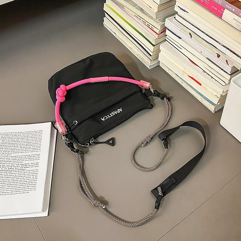 Crossbody Bag Men'S Leisure Contrasting Colors Outdoor Sports Travel Small Backpack Mobile Phone Bag Portable Storage Bag Embroidered Shoulder Bag