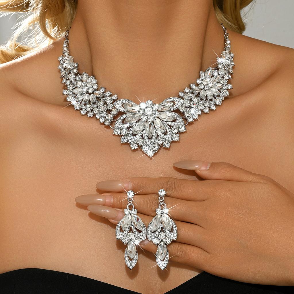 Women's Jewelry High-end Design Custom Full Diamond Crystal Necklace Earrings Set Bridal Wedding Alloy Chain Jewelry