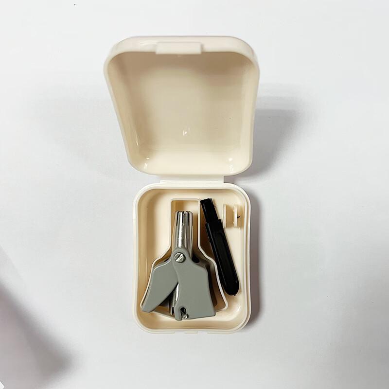 

Qiaomeiren Manual Nose Hair Trimmer