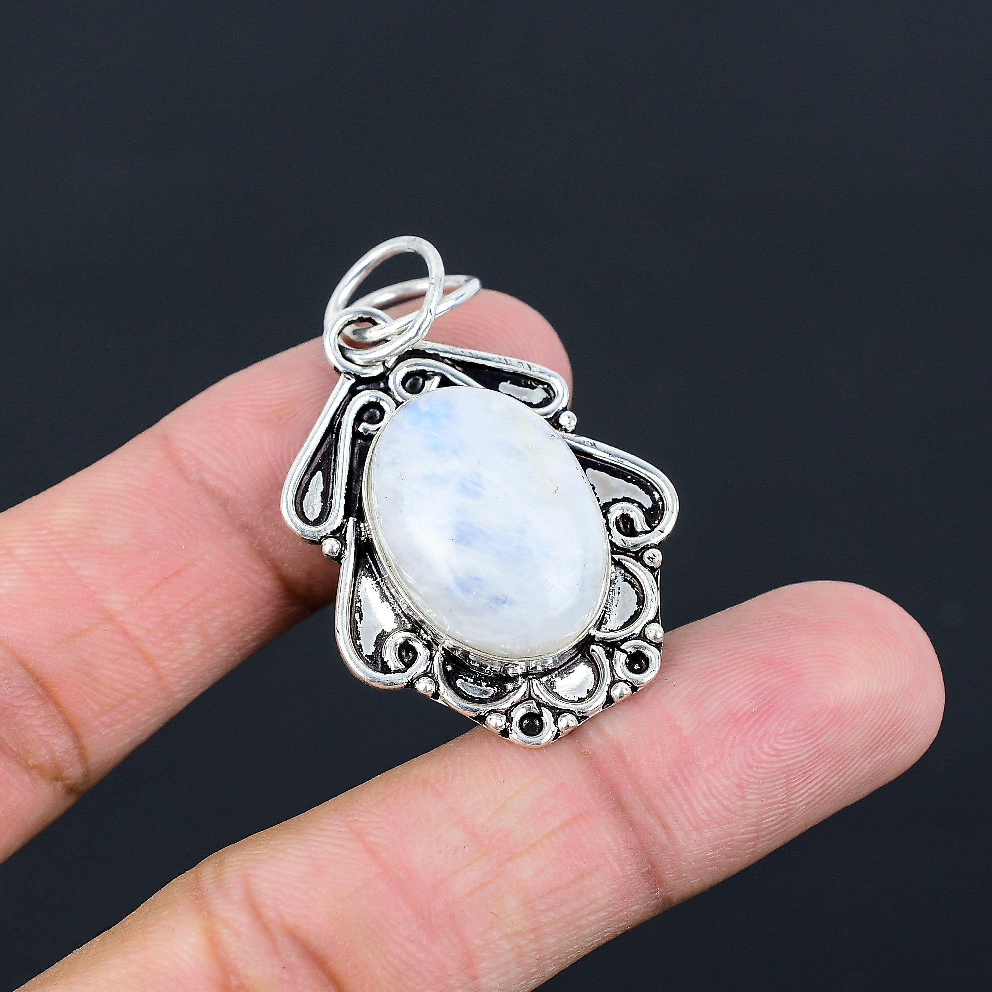 Daughters Day Sale Oval Natural Rainbow Moonstone Artisan New Pendant 925 Silver