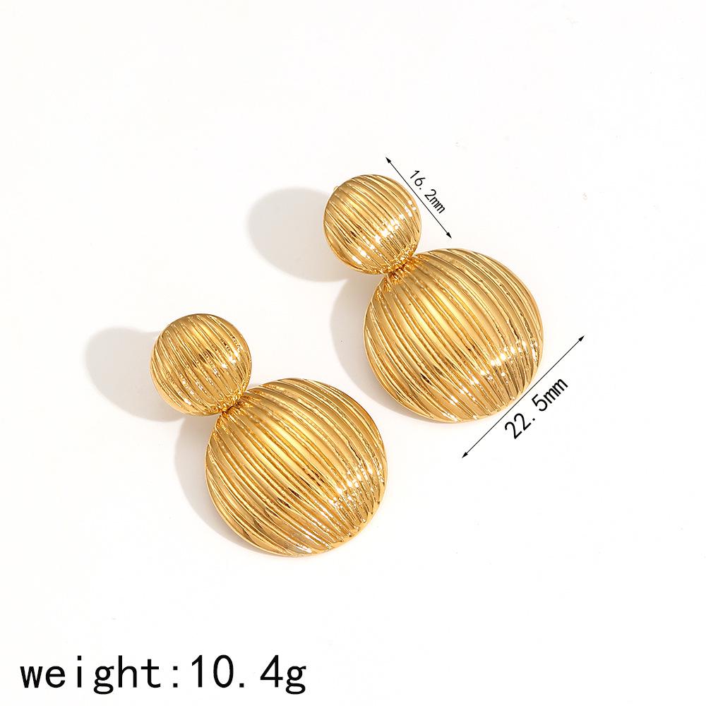 

Geometric Striped 3D Round Titanium-Steel Stud Earrings - European & American Women s 18k Gold Stainless Steel золотий