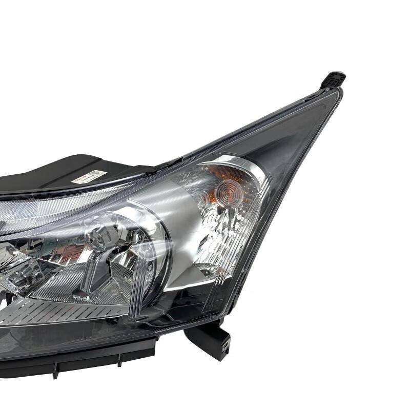 Chevrolet Cruze Classic Edition Front Headlight Assembly Cover