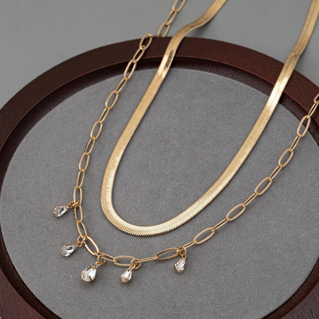 Fashionable and Trendy Necklace with Multiple Layers of Snake Bone Chains, Versatile and High-end, Diamond Studded Necklace for Women