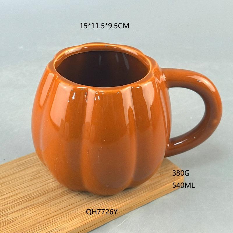 

Halloween ceramic mug pumpkin shaped drinking cup can be LOGO ceramic coffee cup 501-600ml