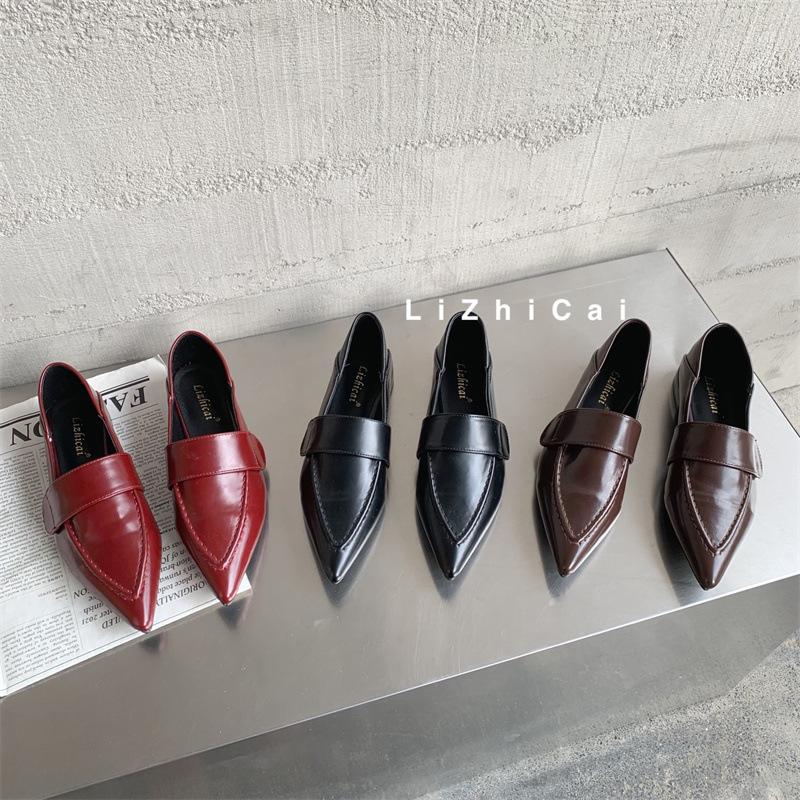 2025 Spring and Autumn New European and American Retro Soft Leather Loafers Women's Pointed Shoes Children's Flat Heels Low Heels Deep Mouth