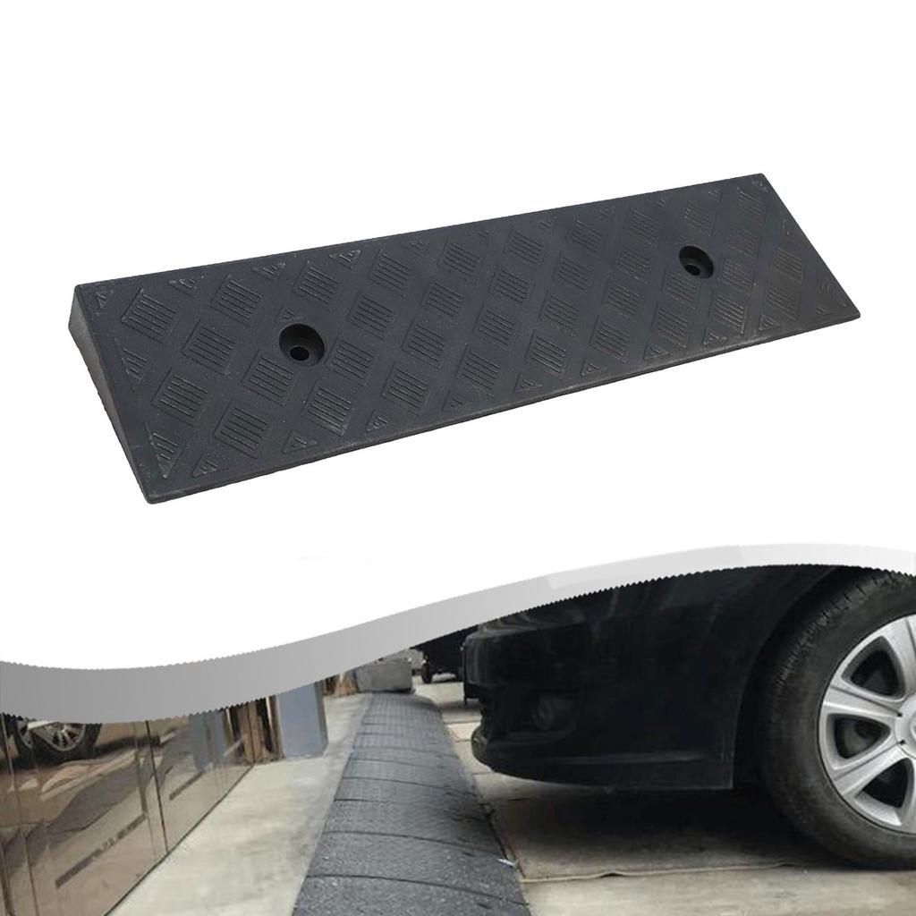 Black Plastic Kerb Ramp 30mm High Non Slip Threshold Ramp for Cars and Bicycles