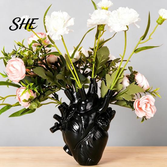 Realistic Heart Sculpture Shaped Flower Vases, Resin Vase, Creative Holder, Modern Art Vase Style Decorative for Home Wedding Valentine Gift