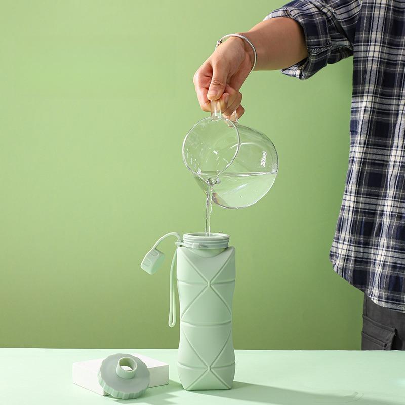 600ml Silicone Folding Water Cup Portable Reusable Plastic Bottle Outdoor Travel Gym Water Bottle Leakproof Anti-drop Drinkware