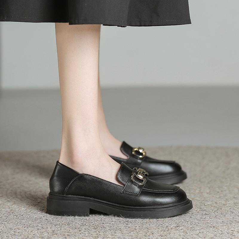 

Yuexinwang genuine leather flat for Huizhou women s shoes Su Yinyin same small leather shoes for women s autumn and winter new thick-soled loafers for 40 чорний