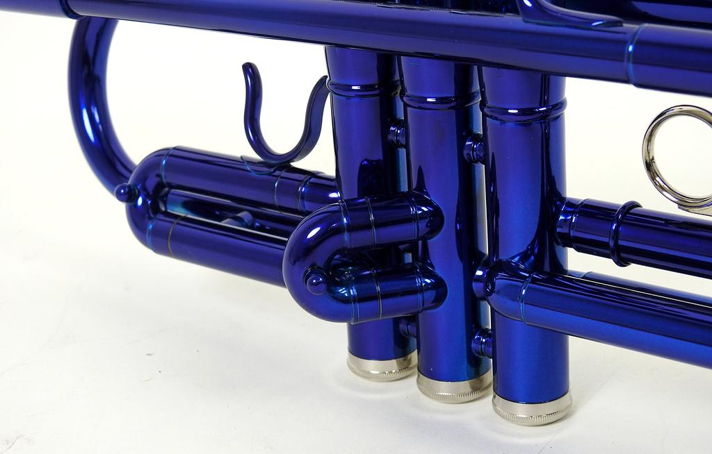 Kaerntner KTR-30MBL Trumpet, Metallic Blue (with Semi-hard Case)