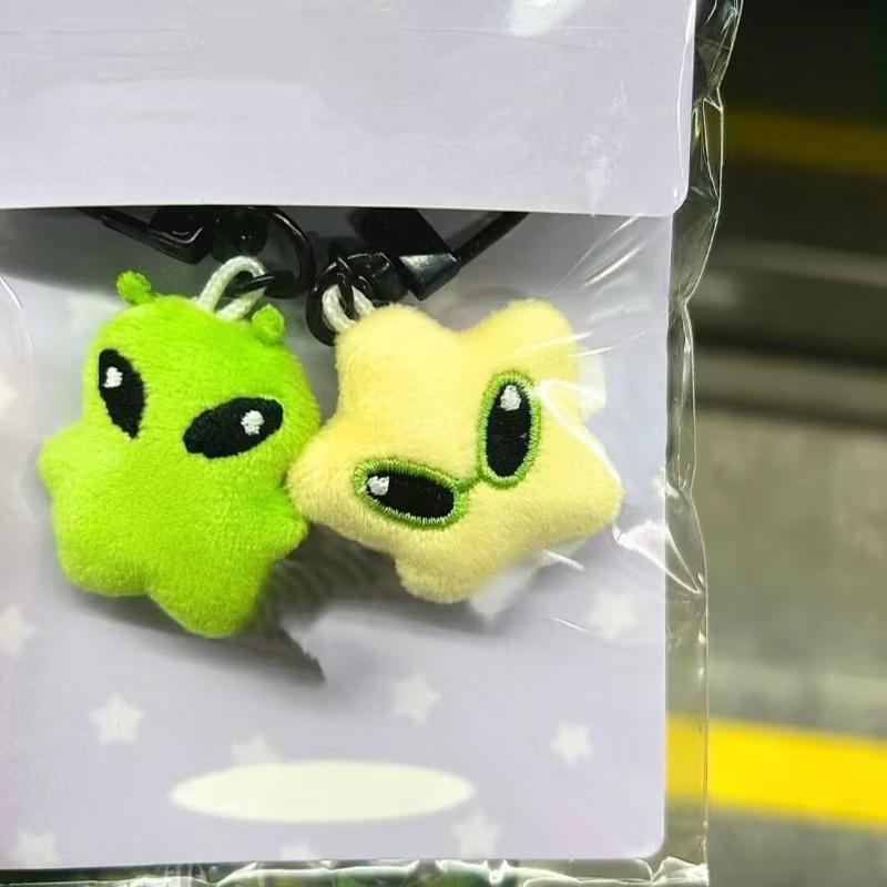 

2Pcs Cartoon Cute Star Alien Plush Keychain High Beauty Doll Pendant Mobile Phone Rope Backpack Hanging Decor Car Keychain Gift