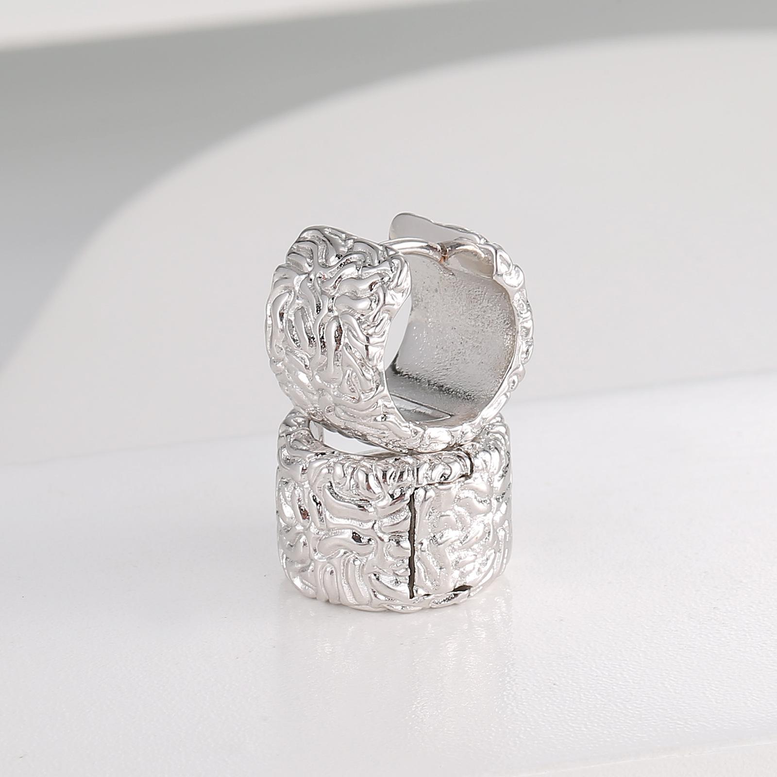 

Ювелирные изделия бренда Tide металлическая текстура лавы квадратная пряжка для ушей ниша высококачественный узор из фольги широкая версия серьги